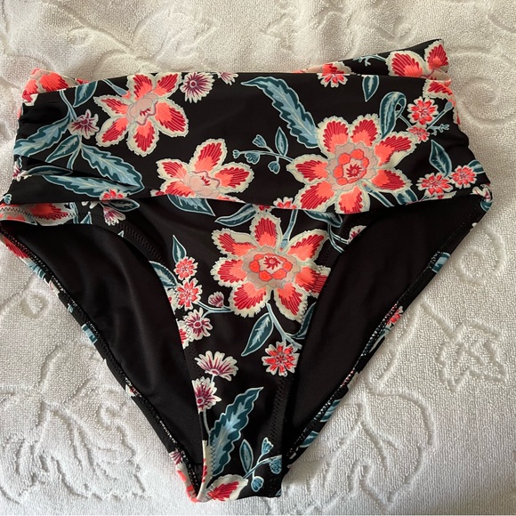 Old Navy Other - 🌟3 for $25🌟 Old Navy Floral Hipster High Cut Swim Bottoms- Black/Pink/Coral/Blu